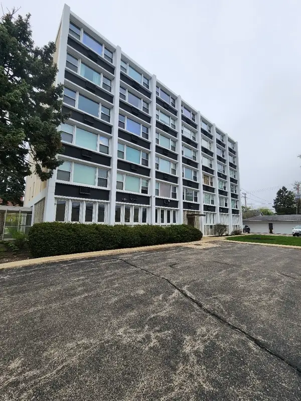 5975 N Odell Avenue #2C, Chicago, IL 60631