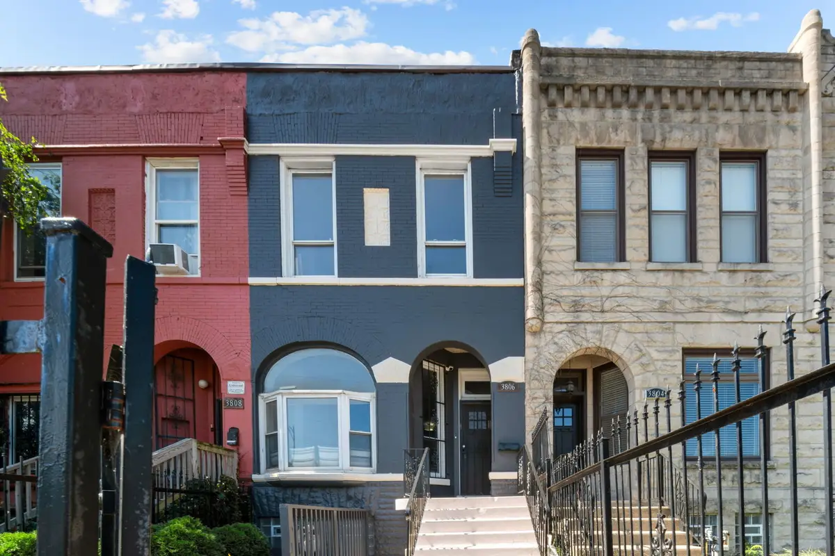 3806 S Indiana Avenue, Chicago, IL 60653 - Image #1