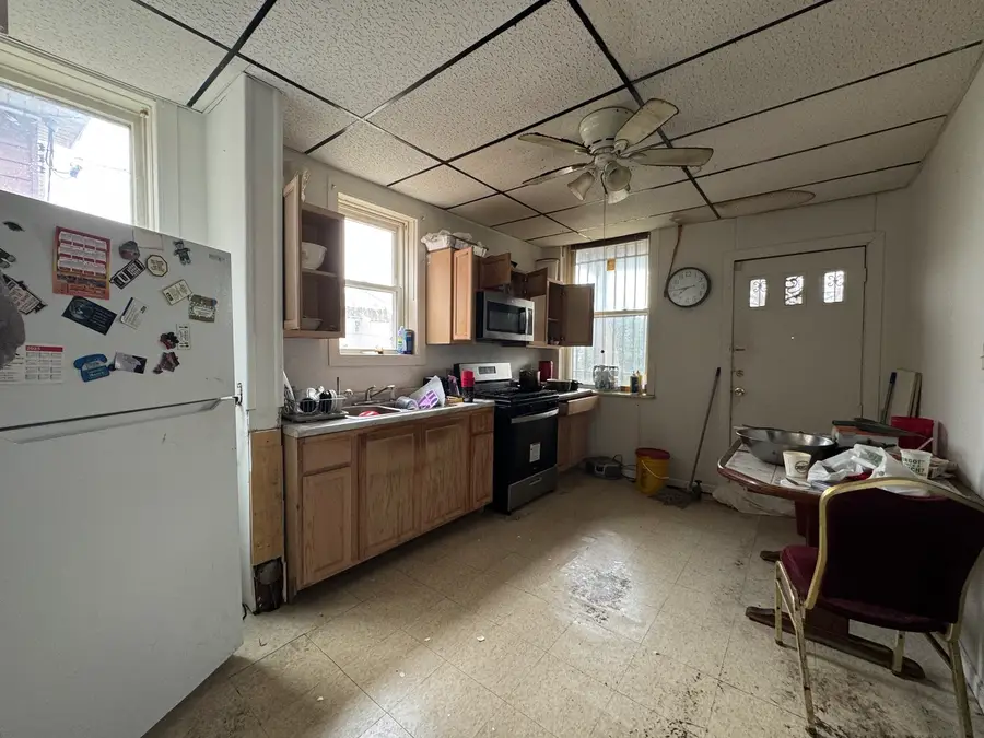 33 S Mayfield Avenue, Chicago, IL 60644 - #2