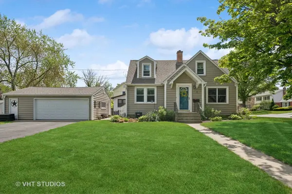 415 W Willow Street, Arlington Heights, IL 60004