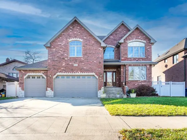 9322 S 83rd Court, Hickory Hills, IL 60457