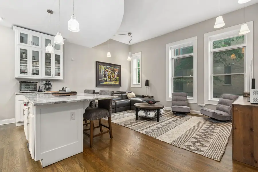 2017 W Evergreen Avenue #102, Chicago, IL 60622 - Image #2