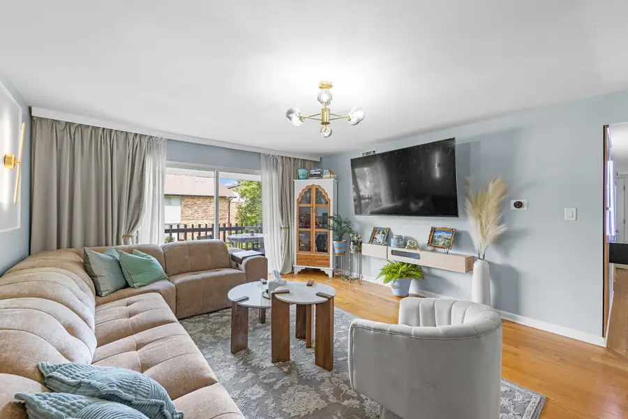 Address Withheld By Seller, Willowbrook, IL 60527 - #3