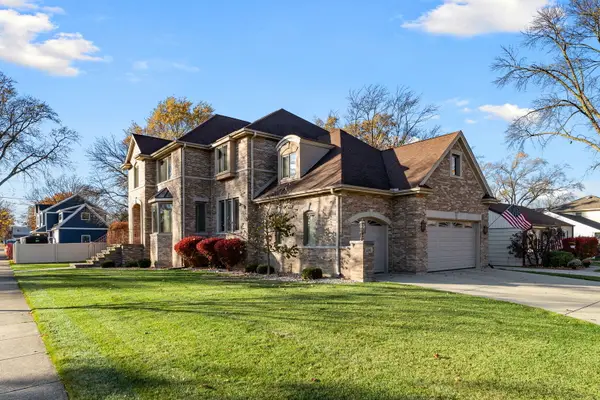 200 N School Street, Mount Prospect, IL 60056