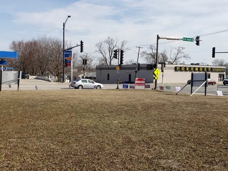 935 E Saint Charles Road, Lombard, IL 60148 - #2