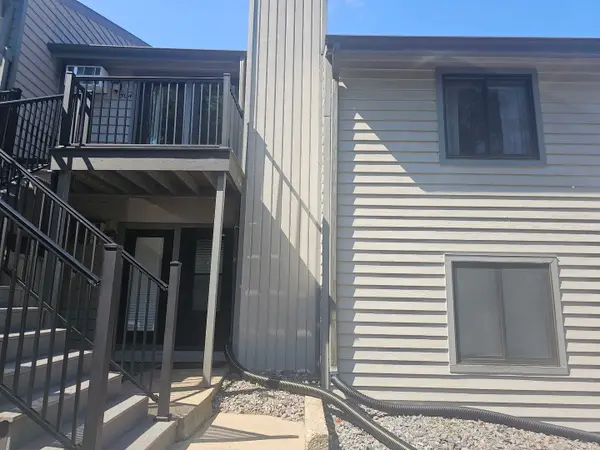 1093 Canyon Road #303, Wisconsin Dells, WI 53965