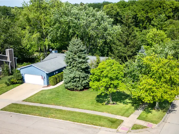 106 Wildflower Place, Bloomington, IL 61704