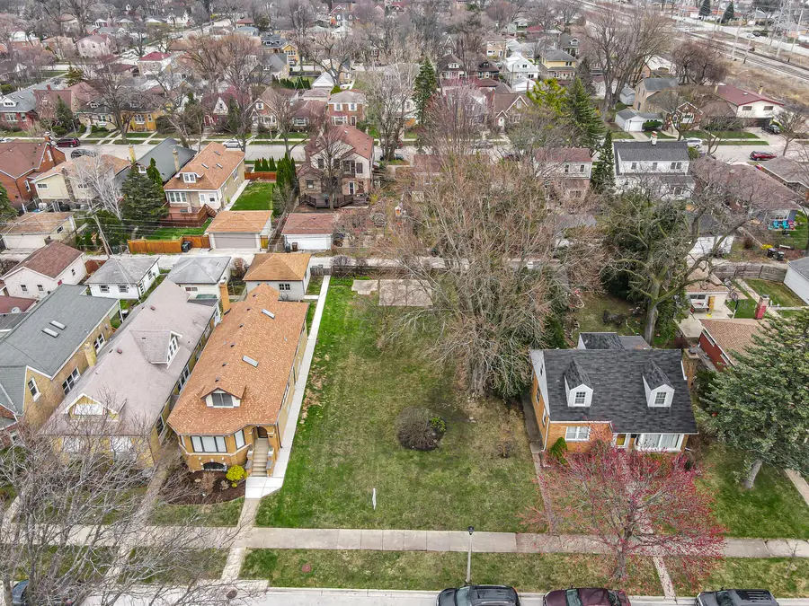 7825 Kolmar Avenue, Skokie, IL 60076 - Image #3