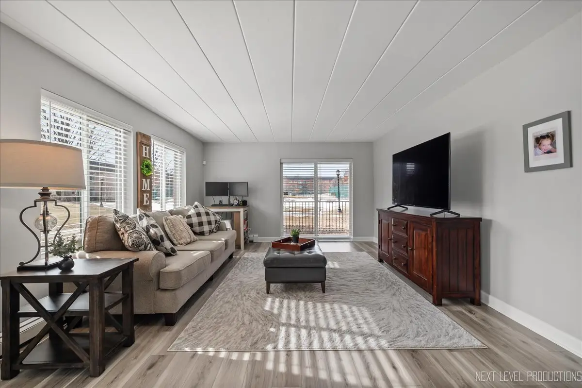 1052 N Mill Street #111, Naperville, IL 60563 - #1