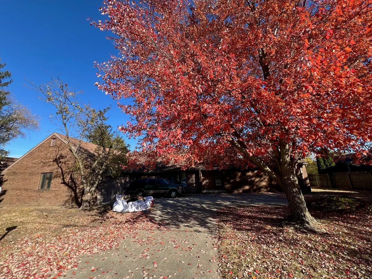 2006 S Staley Road, Champaign, IL 61822 - Image #1