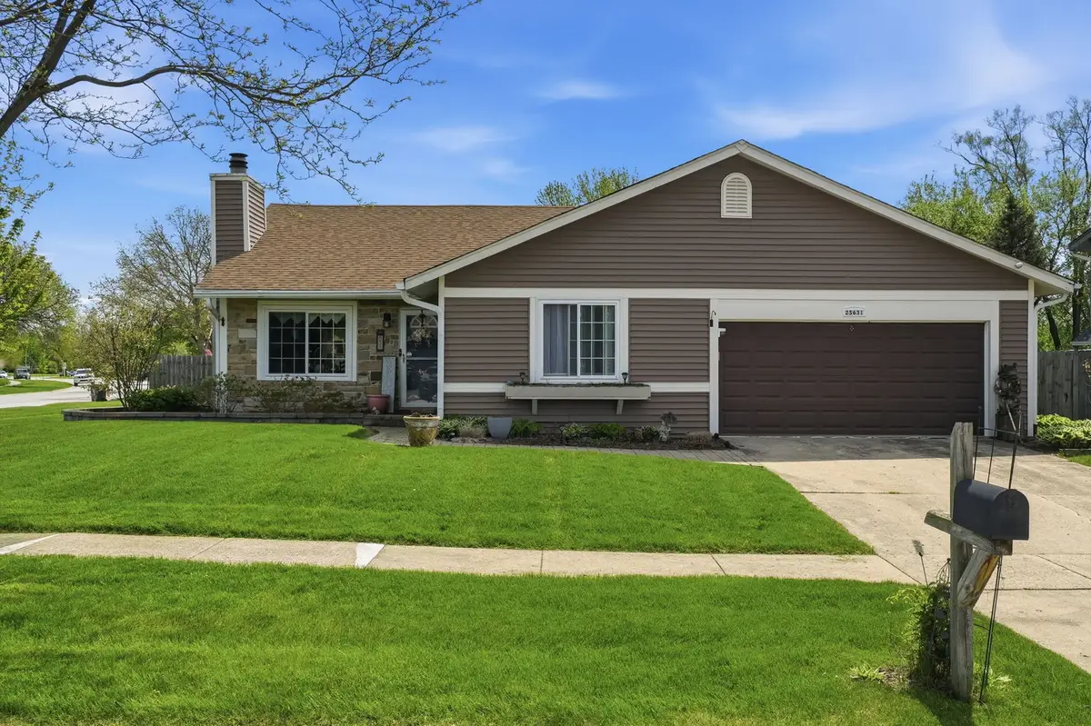 2S631 Angeline Court, Warrenville, IL 60555 - #1
