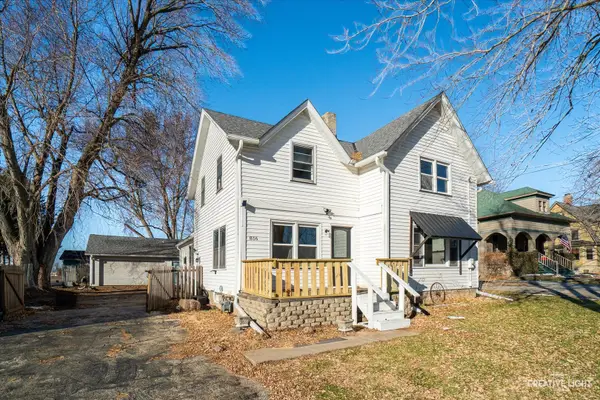 816 S Ottawa Street, Earlville, IL 60518