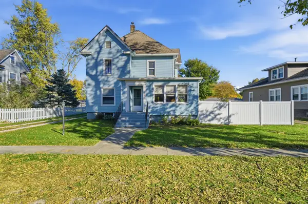 208 N Jackson Street, Flanagan, IL 61740