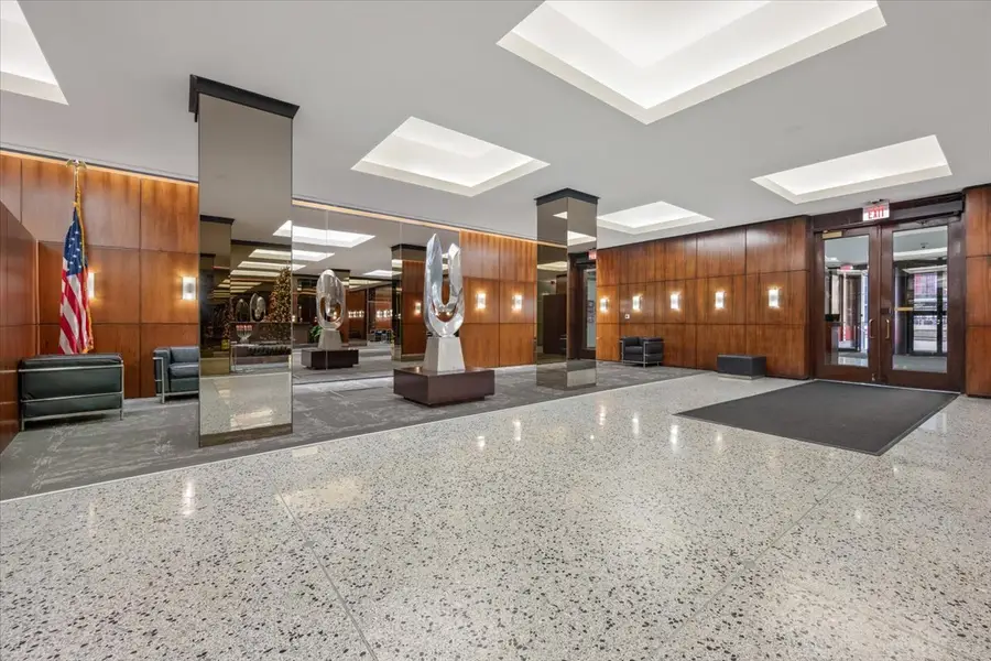 535 N Michigan Avenue #1103, Chicago, IL 60611 - #2