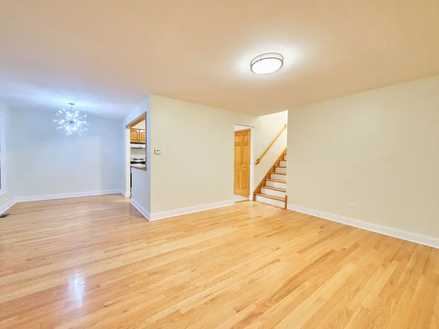 18207 Ravisloe Terrace, Country Club Hills, IL 60478 - Image #2