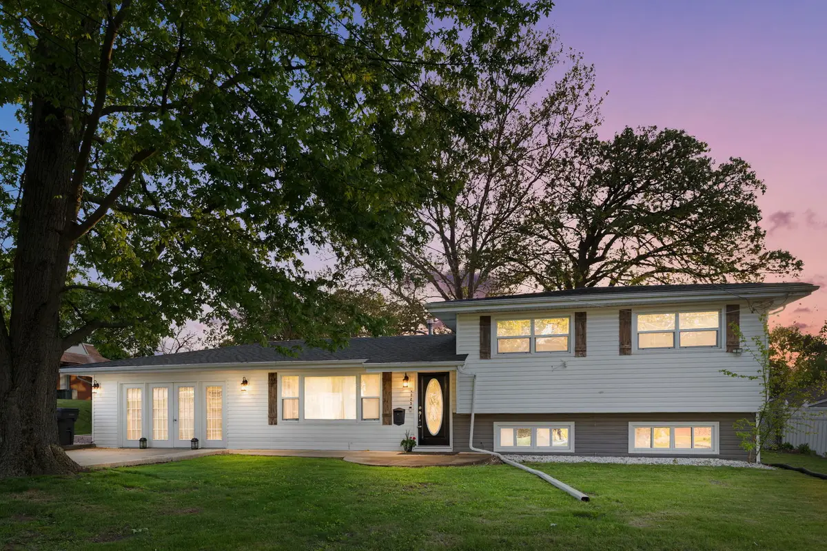 1325 Douglas Avenue, Montgomery, IL 60538 - #1