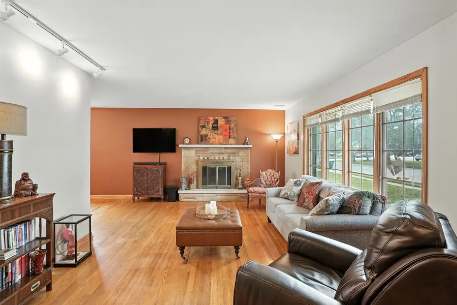 901 Ridgeway Avenue, Munster, IN 46321 - Image #3