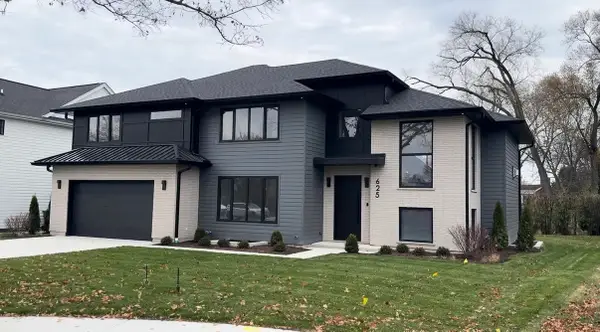 Address Withheld By Seller, Glenview, IL 60025