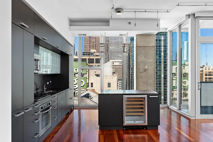 Address Withheld By Seller, Chicago, IL 60611 - Image #2