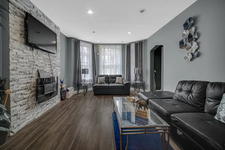 7810 S Throop Street, Chicago, IL 60620 - #3