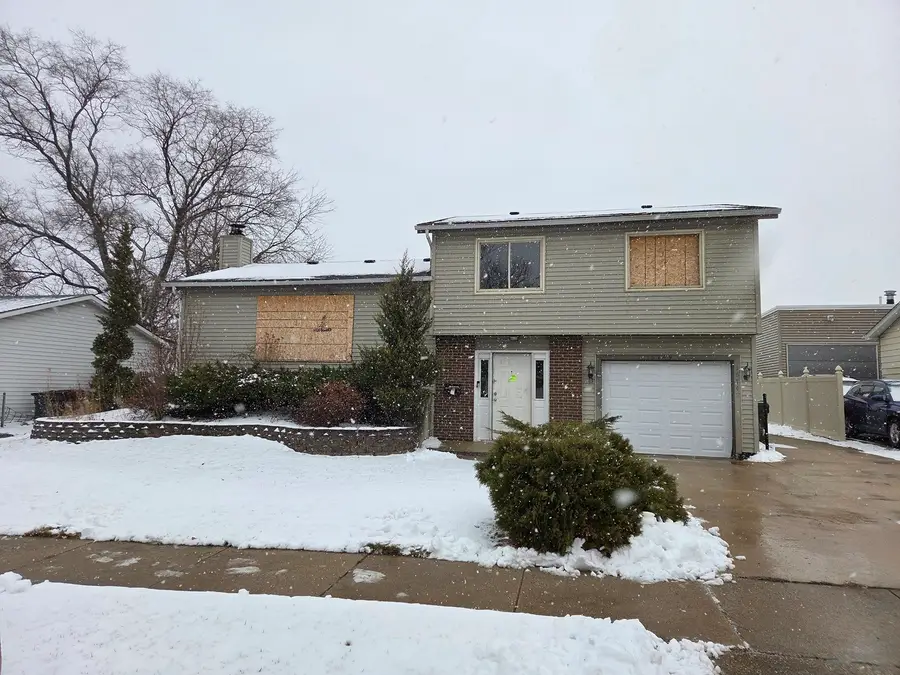 16749 Meadowdale Drive, Oak Forest, IL 60452 - Image #3