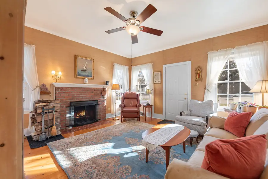 516 W 2nd Street, Momence, IL 60954 - #2