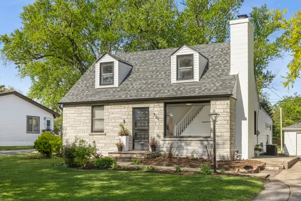 920 Hammerschmidt Avenue, Lombard, IL 60148