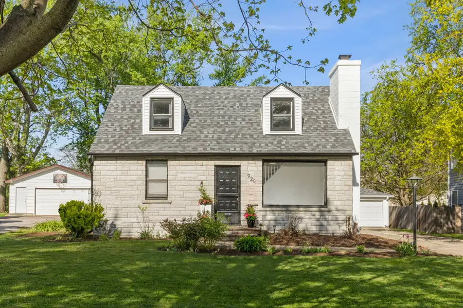 920 Hammerschmidt Avenue, Lombard, IL 60148 - #2