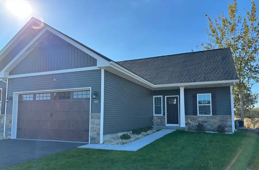 419 Anjali Court #R, Sycamore, IL 60178 - Image #3