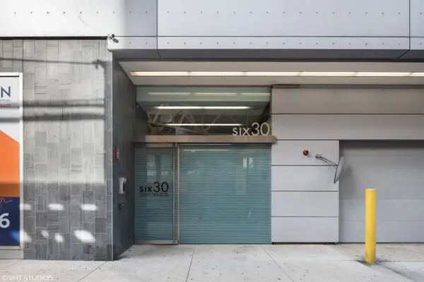 630 N Franklin Street #1101, Chicago, IL 60654