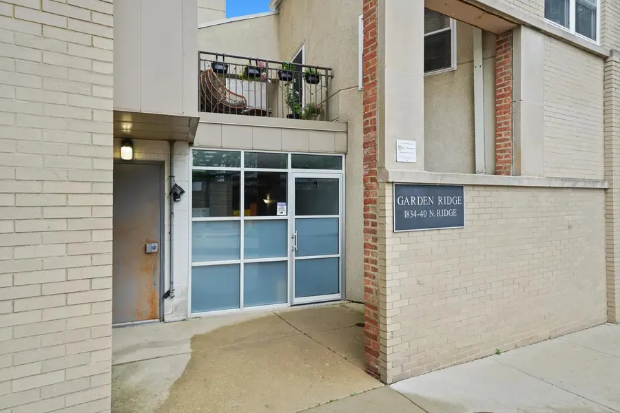 1834 Ridge Avenue #102, Evanston, IL 60201 - #2
