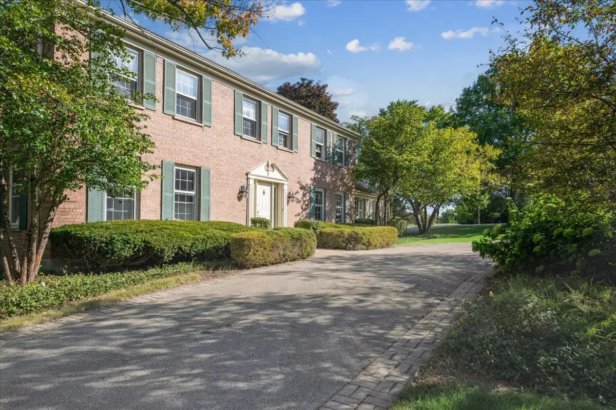 1300 Lake Shore Drive S, Barrington, IL 60010 - Image #1