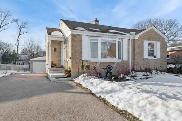 126 N Rohlwing Road, Palatine, IL 60074