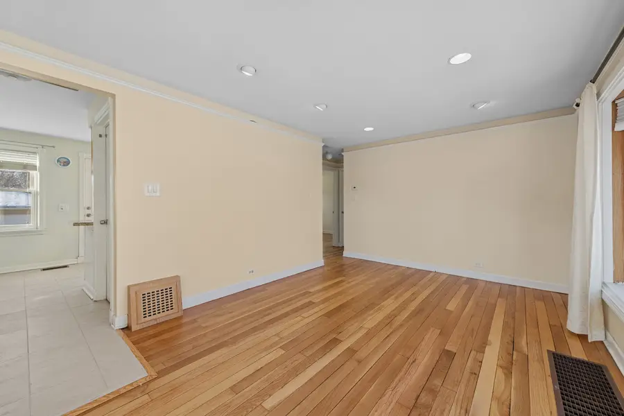 126 N Rohlwing Road, Palatine, IL 60074 - Image #3