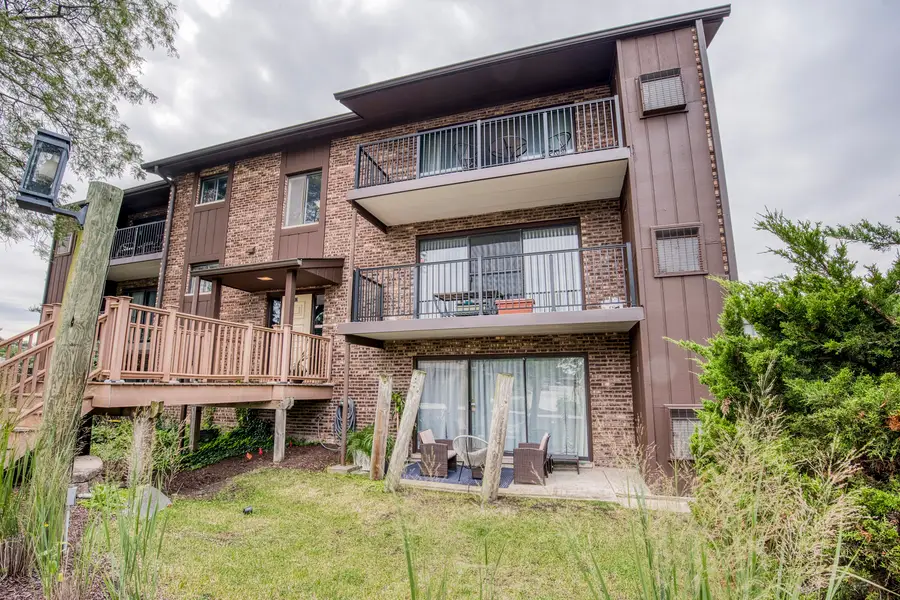 47 W Pier Drive #102, Westmont, IL 60559 - Image #2
