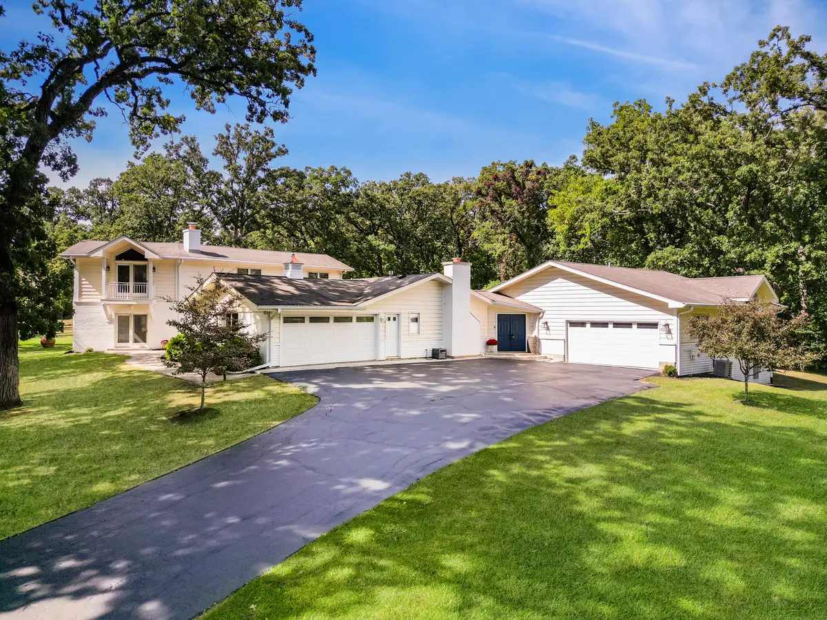 21744 N Hickory Hill Drive, Kildeer, IL 60047 - Image #1