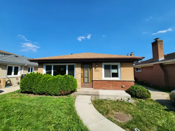6221 N La Crosse Avenue, Chicago, IL 60646