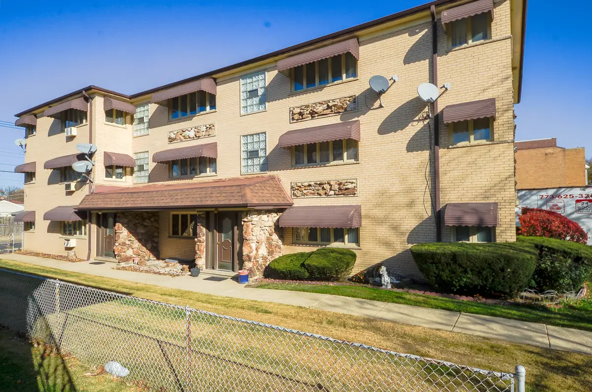 8216 W Belmont Avenue #2N, Chicago, IL 60634 - Image #1