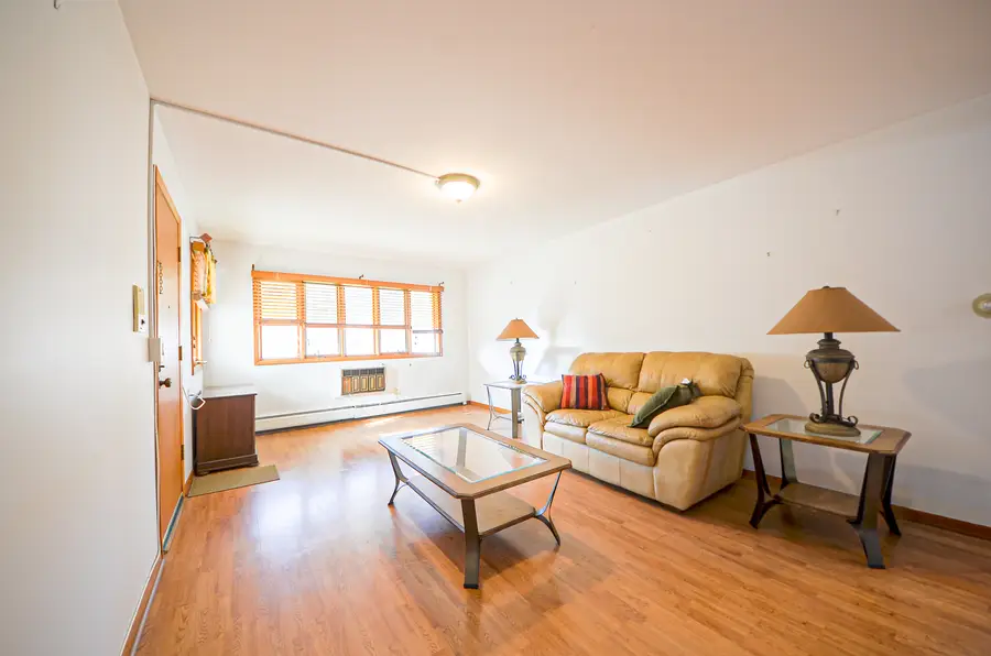 8216 W Belmont Avenue #2N, Chicago, IL 60634 - Image #2