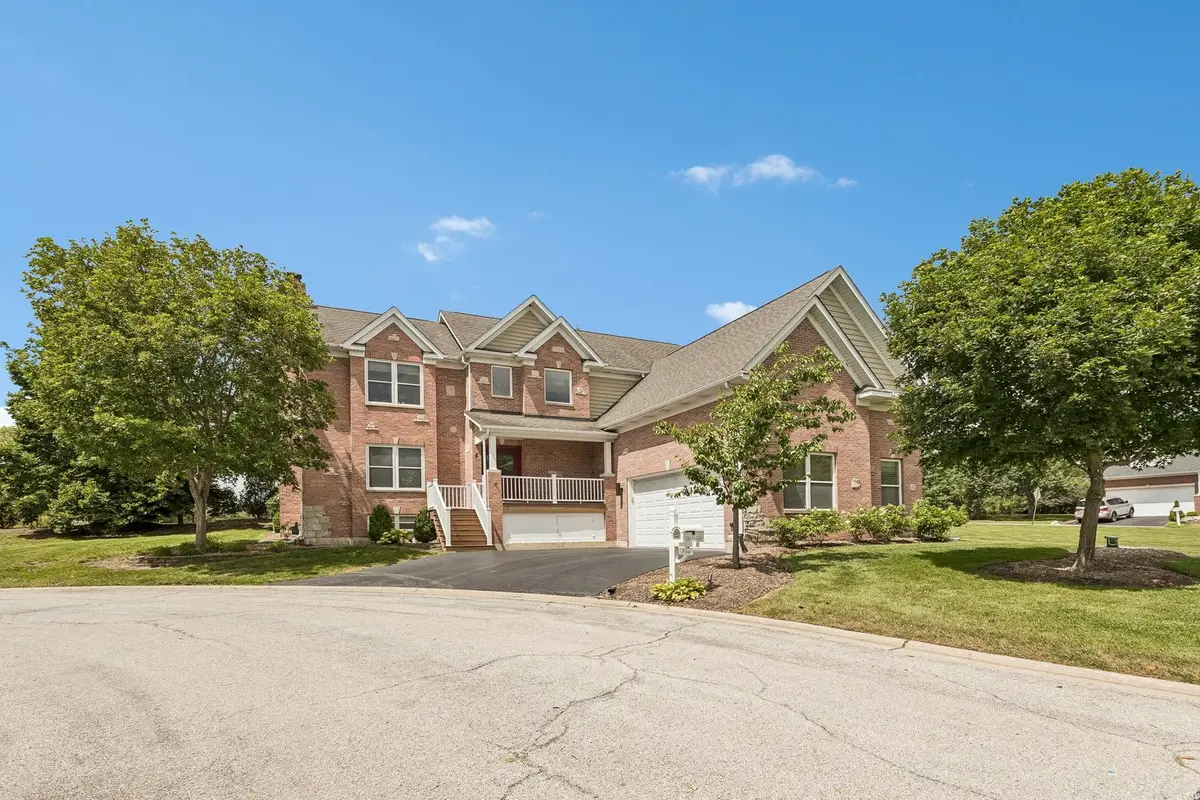 5 Park Place Circle, Hawthorn Woods, IL 60047 - #1