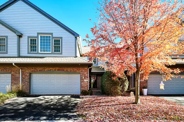 110 Waterside Place, Burr Ridge, IL 60527