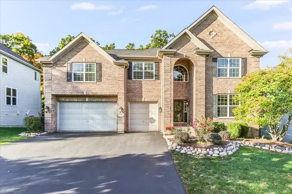 130 Regency Drive, Bartlett, IL 60103