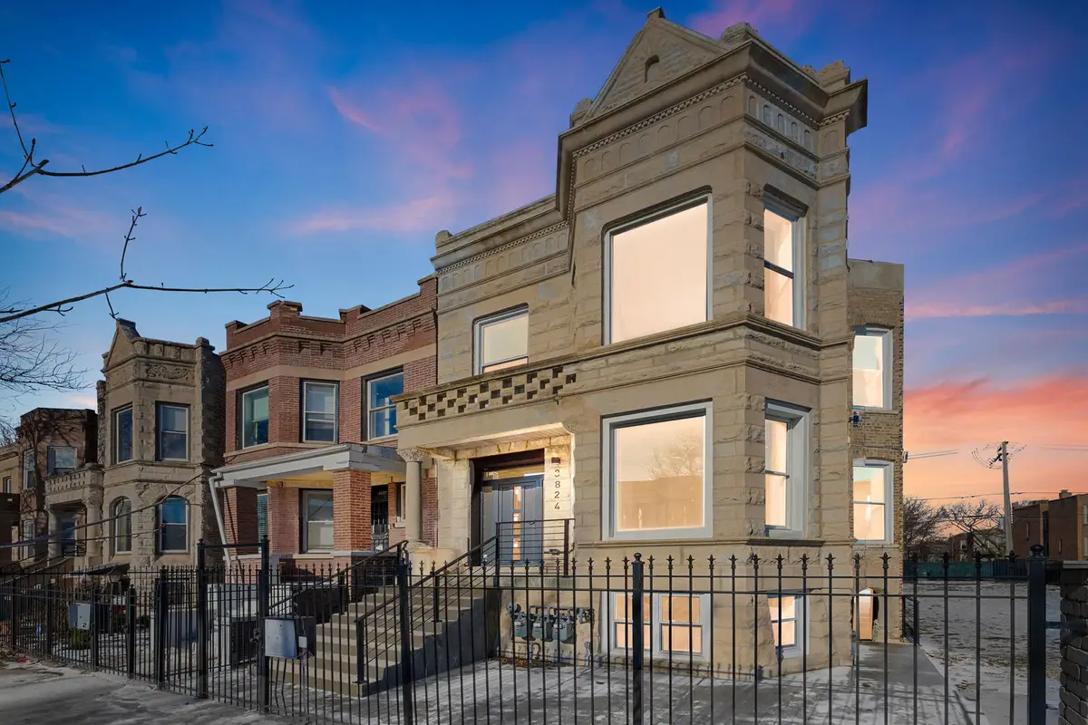 3824 W Arthington Street, Chicago, IL 60624 - Image #1