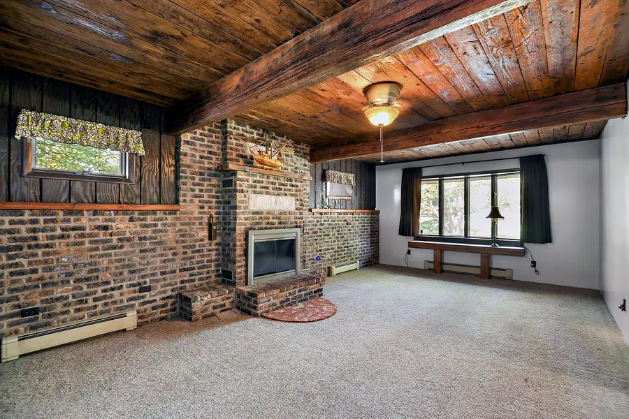 201 E Vanderkarr Road, Saint Anne, IL 60964 - Image #2