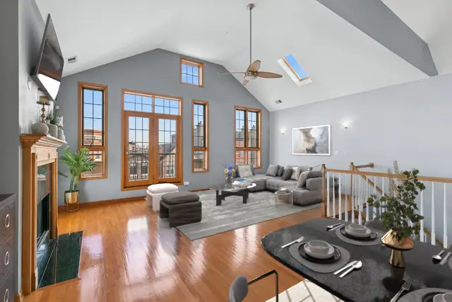 4426 S Calumet Avenue #3, Chicago, IL 60653 - #3