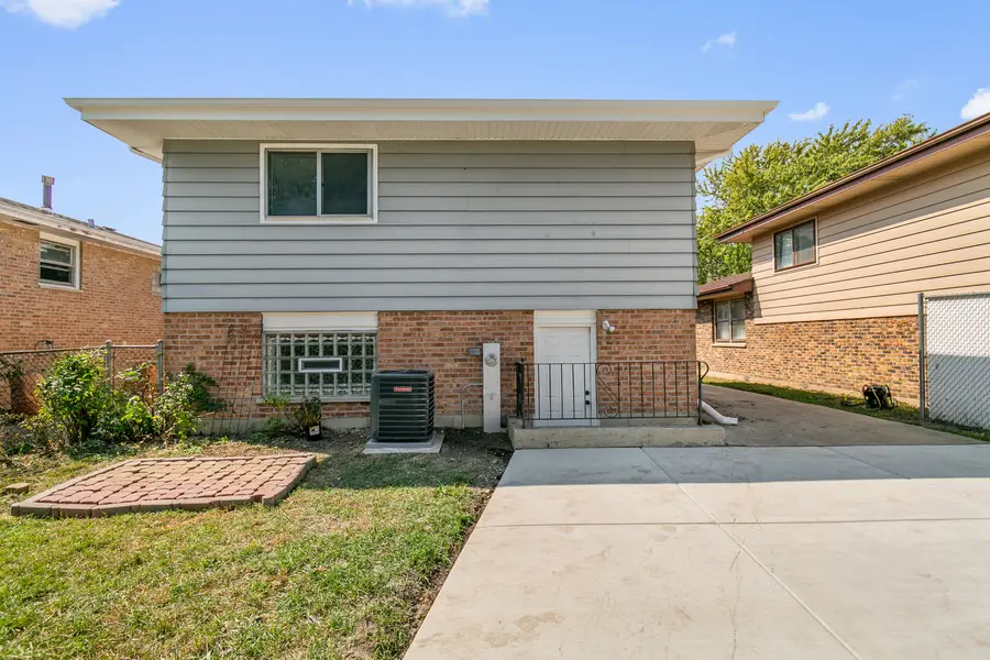 18037 Edwards Avenue, Country Club Hills, IL 60478 - Image #2