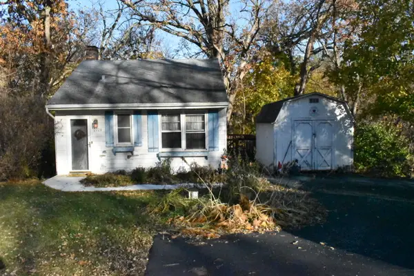 2728 Crystal Lake Road, Cary, IL 60013