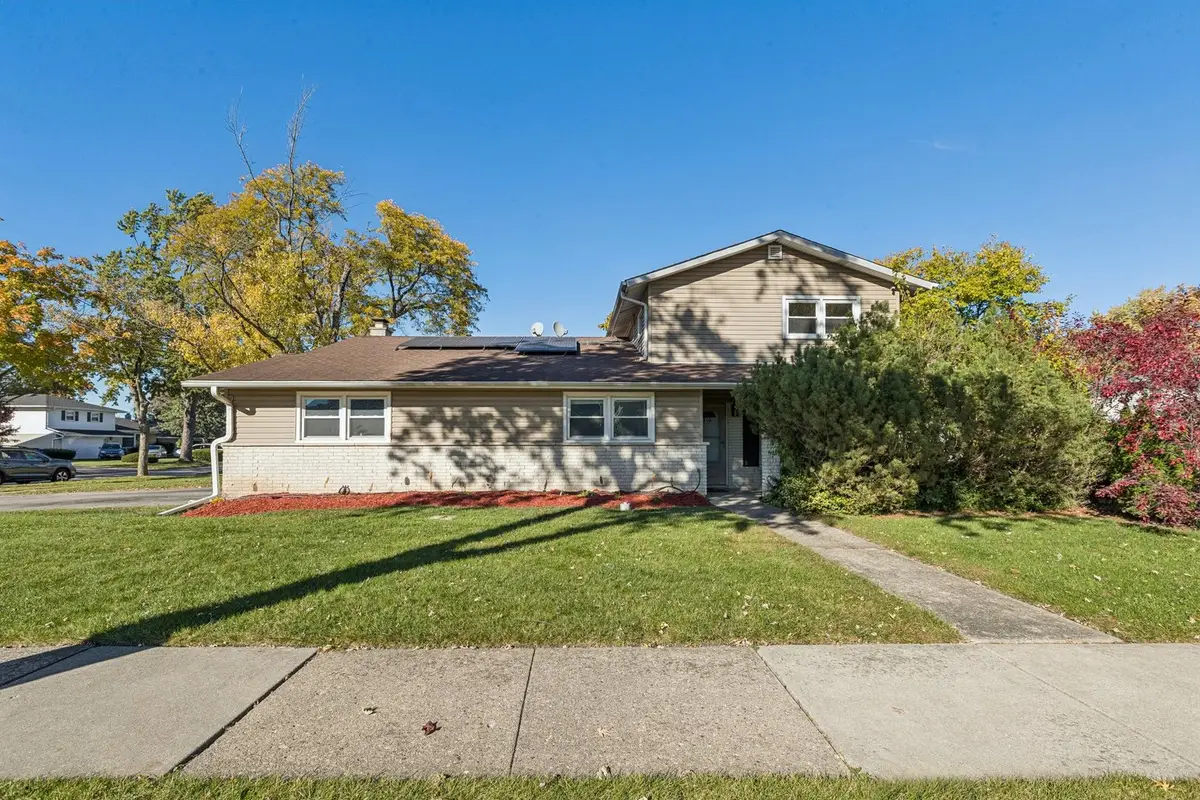 510 Dulles Road, Des Plaines, IL 60016 - Image #1