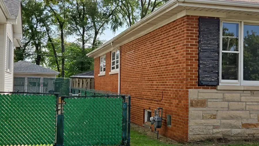 413 Greenbay Avenue, Calumet City, IL 60409 - Image #3