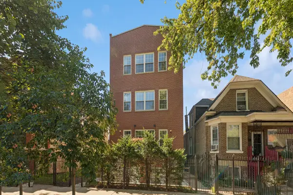 2458 N Linden Place #3, Chicago, IL 60647